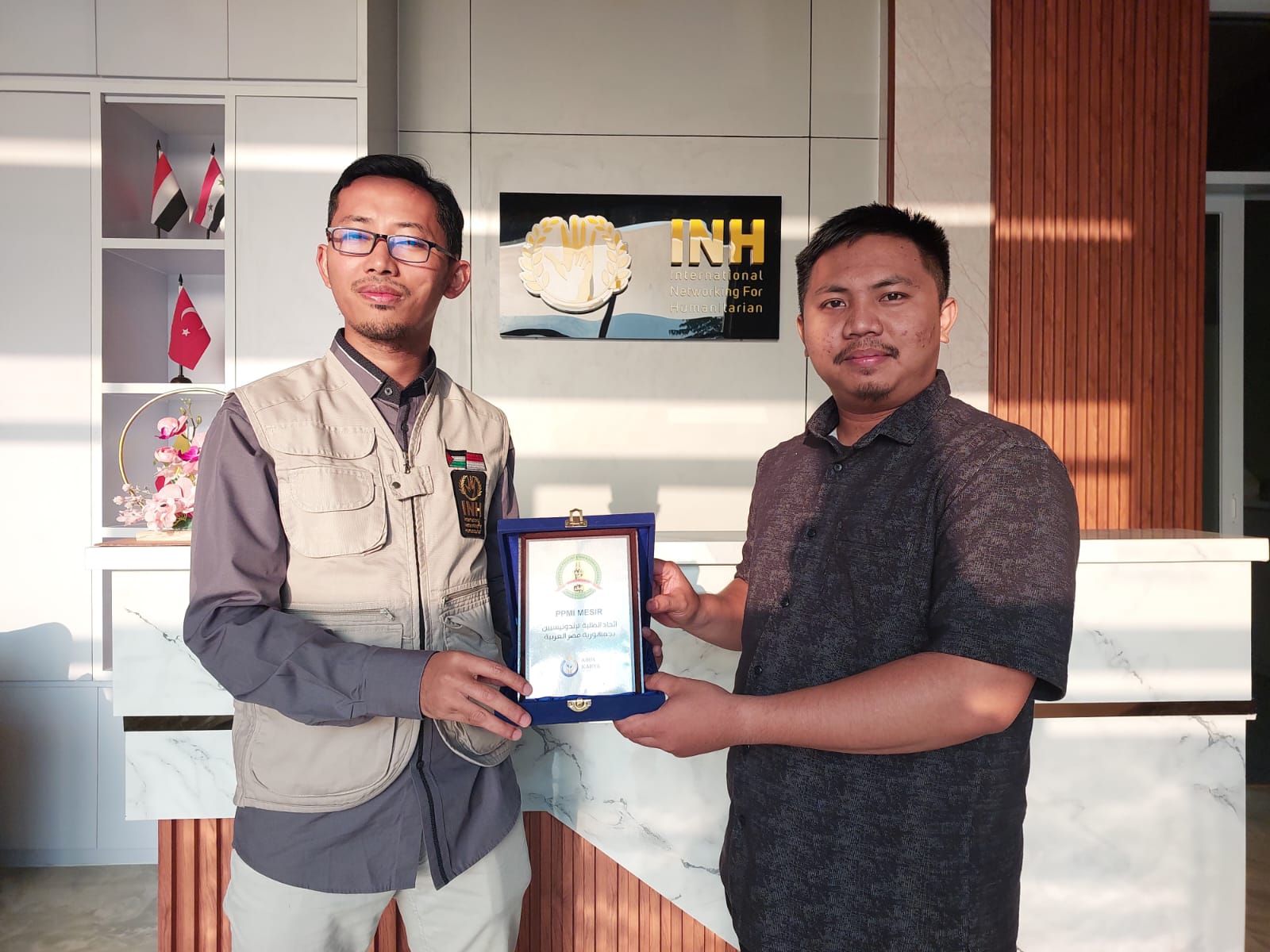 Rahmat Iqbal bersama Husein Gaza